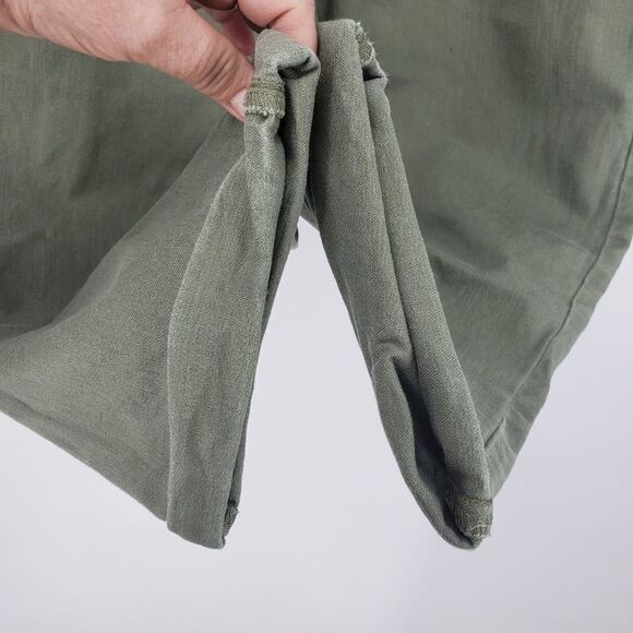 Levi's Olive Green Denim Capri Pants Size 33 - Picture 6 of 8